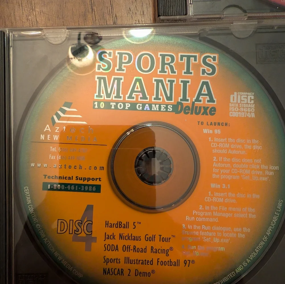 VINTAGE - SPORTS MANIA 10 TOP GAMES DELUXE- HARDBALL 5 / CYCLEMANIA - Excellent!